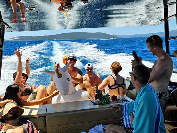 Colnago 35 OPEN on boat tour from Split