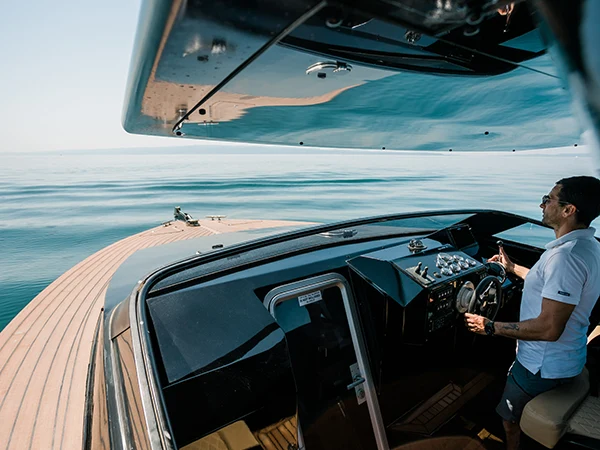 Colnago 35 OPEN luxury interior