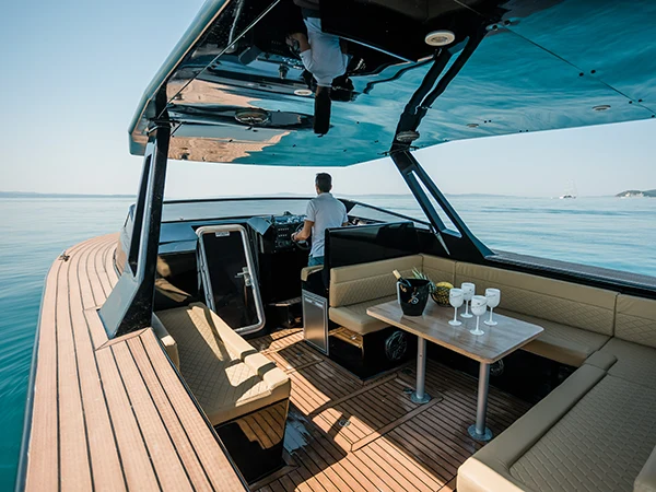 Colnago 35 OPEN luxury interior
