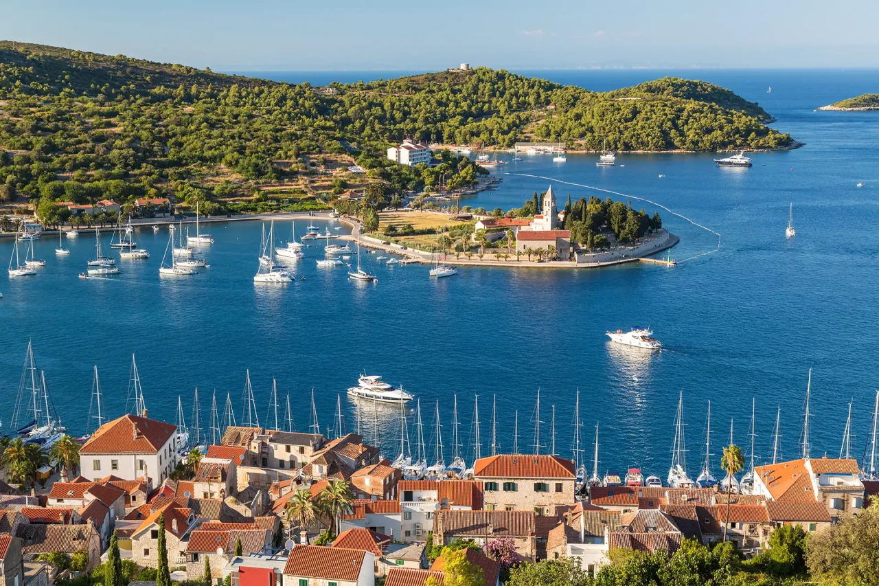 Th Vis town and The St. Frances Monastery